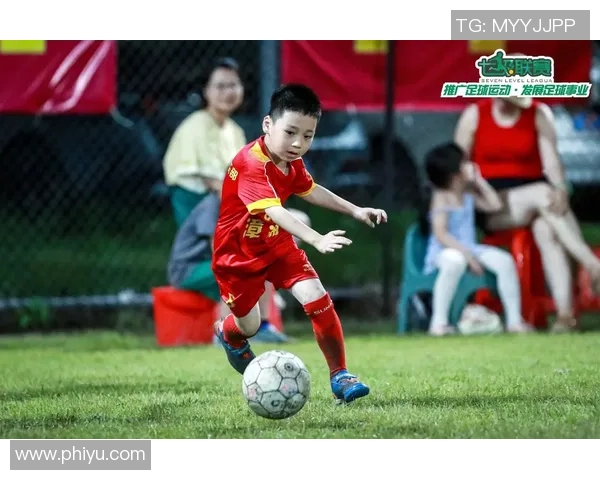 足球明星精彩瞬间的英语描述与照片欣赏